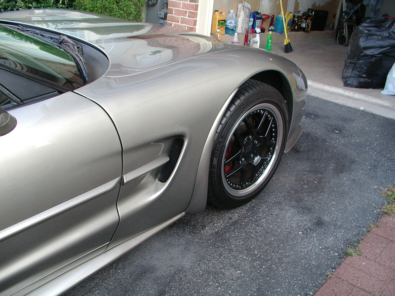 C5 Corvette 1997-2004, C6 Z06 Corvette Style Splash Guards Front